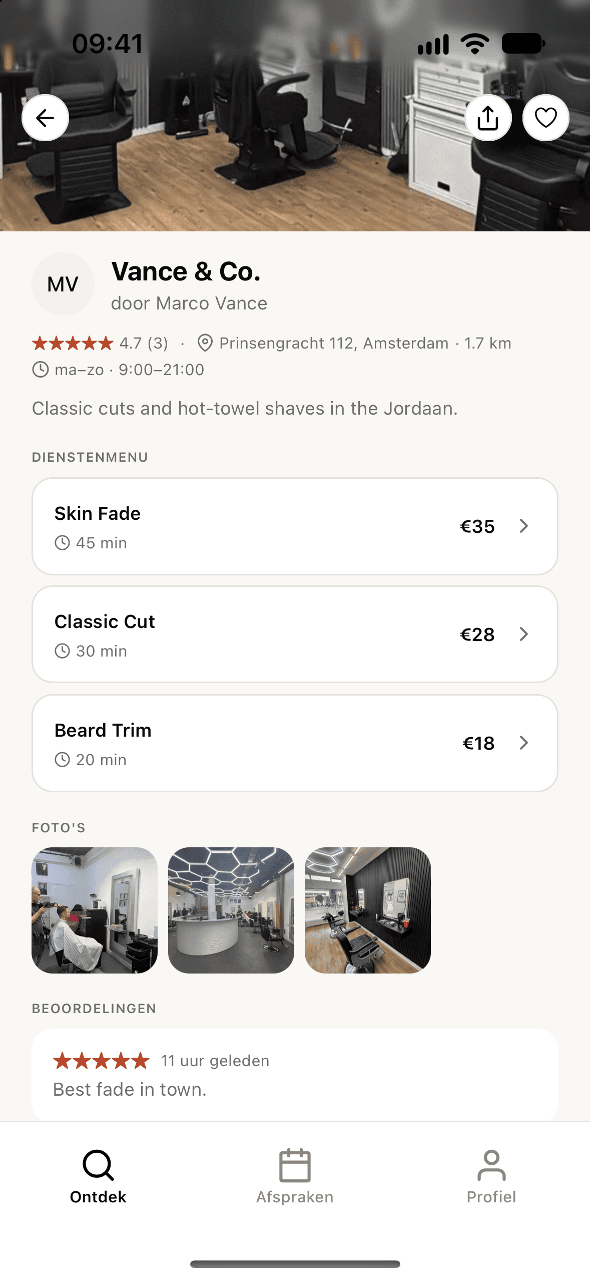 De KnipNu-app met het profiel van een zaak: diensten, prijzen en foto's van het werk